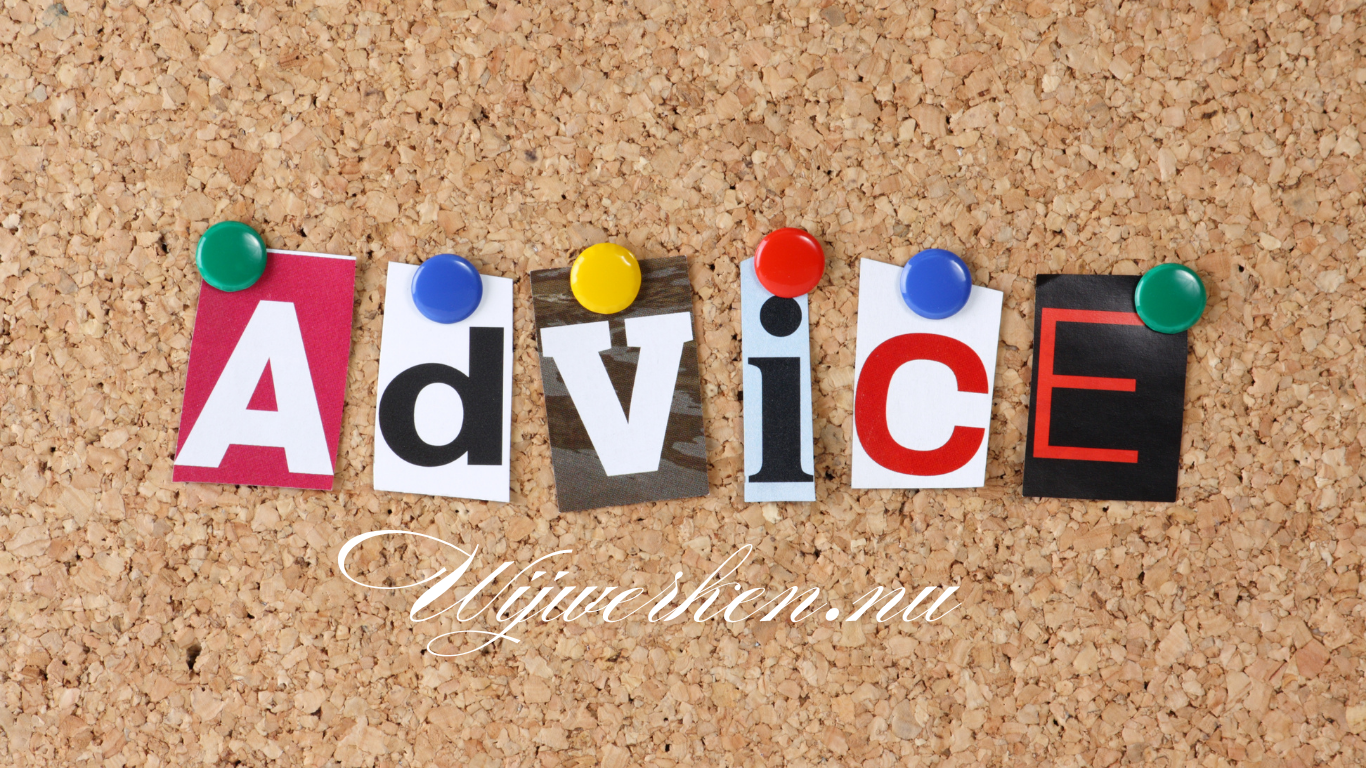 Gekleurde letters op een prikbord die samen het woord 'Advice' vormen, met het logo van Wijwerken.nu eronder